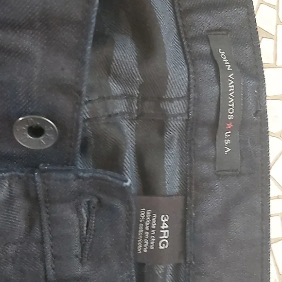 Jeans - Picture 3 of 4